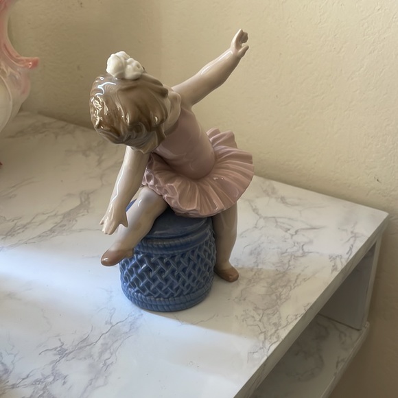 Lladro little ballet girl - Picture 3 of 4